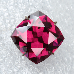 Broadflash Rhodolite Garnet