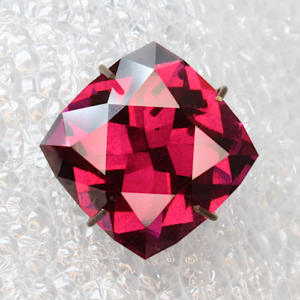 Broadflash Rhodolite Garnet