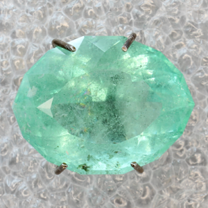 Fat Oval Green Beryl