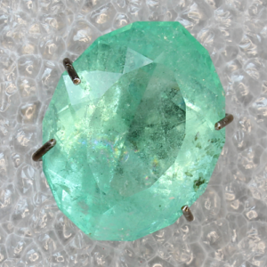 Fat Oval Green Beryl