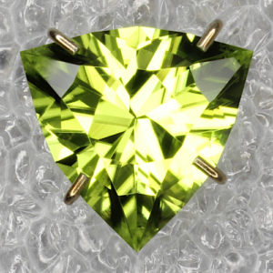 Peridot Trillion