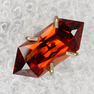 Malaya Garnet