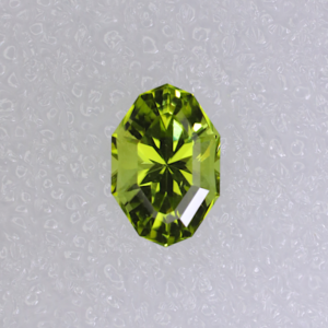Peridot Oval